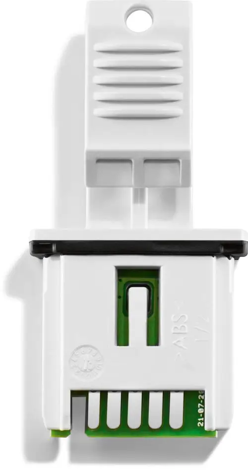 Weißer Adapter mit mehreren Anschlussstiften und einer grünen Platine, Teil des Bosch Umbausatzes für die Umstellung auf Flüssiggas.